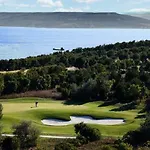 Lighthouse Golf Private - And Blue *