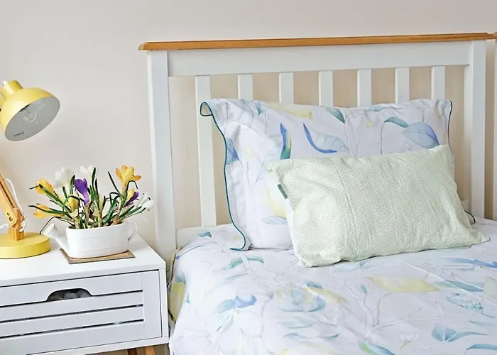 Lighthouse Golf Private - And Blue *