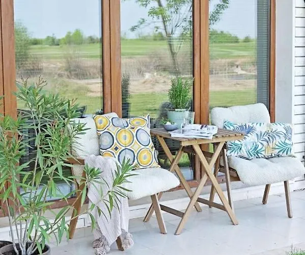 Lighthouse Golf Private - And Blue *