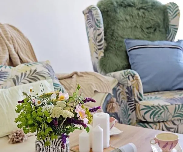 Lighthouse Golf Private - And Blue Holiday home *