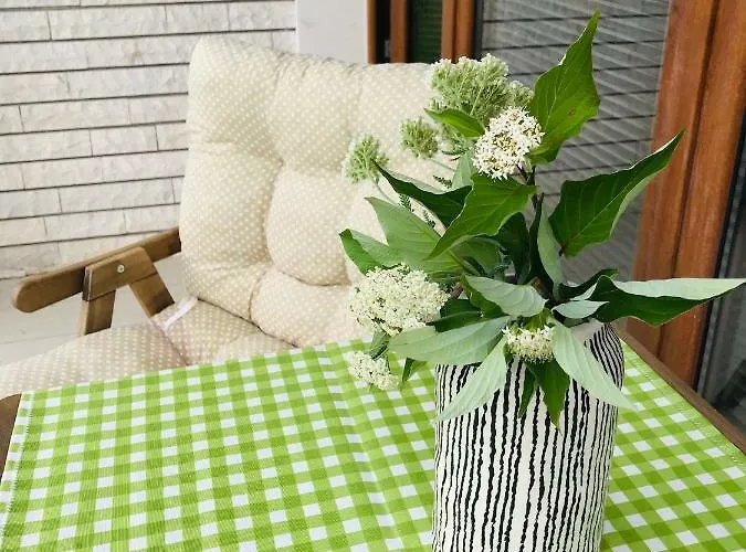 Lighthouse Golf Private - And Blue