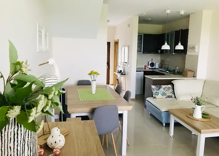 Lighthouse Golf Private - And Blue *