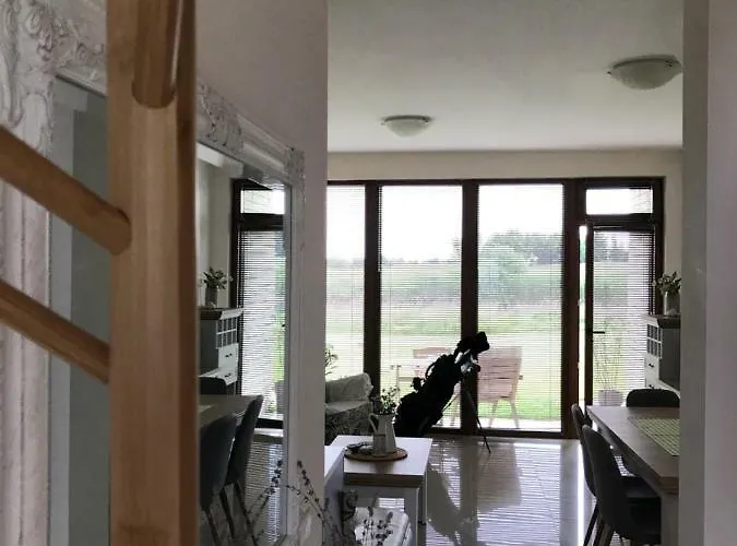 Lighthouse Golf Private - And Blue *